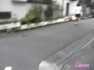 Fast street sharking encounter with petite babe and creative lad