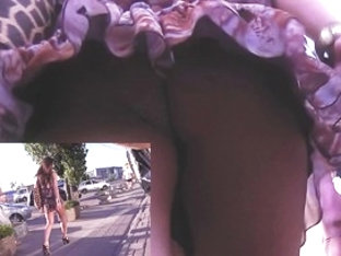 Agreeable passer by with seducing upskirt