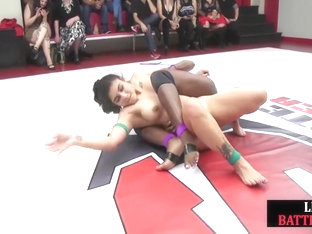 Wrestling Lesbians Lick And Strapon Fuck In This Group 6 Min