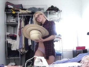 Horny girl caught on cam