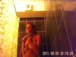 23 Y.o French Angel With Big Bazookas And Butt Is Spied In A Shower