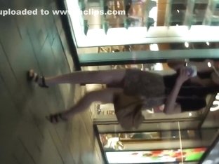 Escalator Upskirt