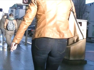 Candid Blonde MILF In Tight Jeans And Leather Jacket