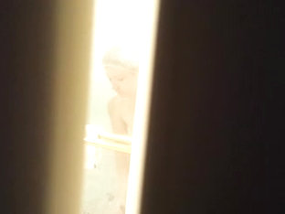 Amateur Wife Hotel Shower Spy