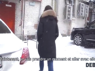 Un Mec Sort Une Bite Dure Dun Pantalon Pour Punir Le Ravissant Debiteur 10 Min With Monica Wet