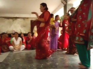 Sexy Nepali Moms Dance