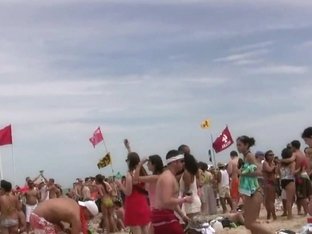 Springbreaklife Video: Spring Break Beach Bash