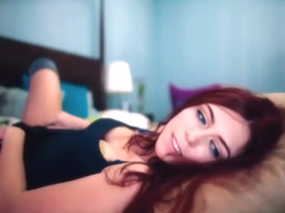 Webcam Cute Redhead Girl Get Orgasm With Connect Toy (3)