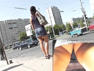 Exceedingly Hawt Outdoor Upskirt