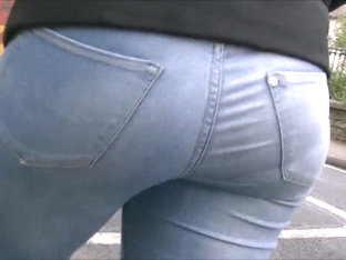 Candid bubble butt Latin teen jeans ass