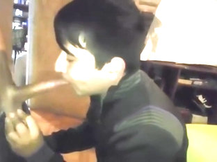 Chupandole la verga a mi marido