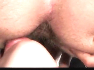 A live twink sex performance!