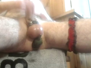 une aubergine m'ouvre l'anus