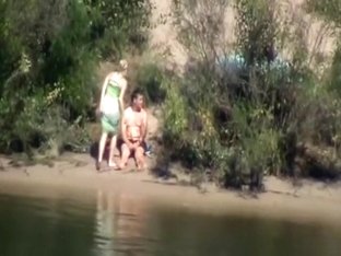 Voyeur Tapes A Couple Having Sex In Public On The Side Of The River