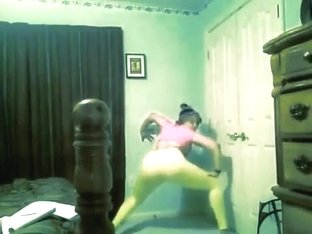 Fabulous Twerking Cam Constricted Raiment Clip