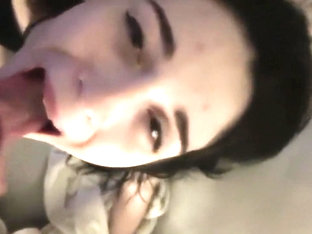 All Natural Babe Gives a Blowjob