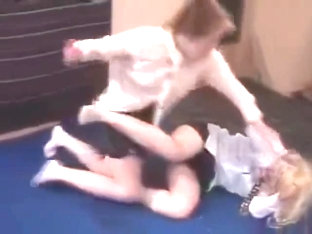 Russian Schoolgirls Catfight