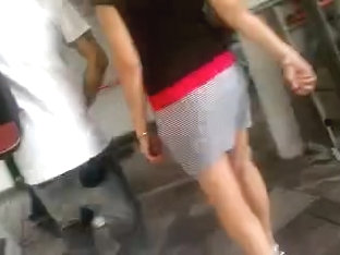 Vestidito En El Metro