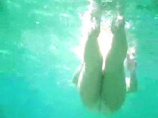 Ful Naked Nude Milf Under The Water With Hairy Pussy