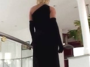 golden-haired super mother I'd like to fuck does BBC
