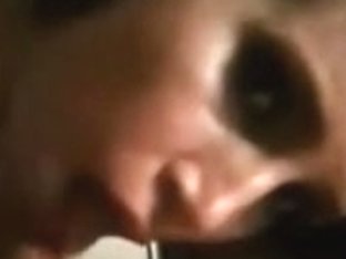 One hawt latin babe shows the goods