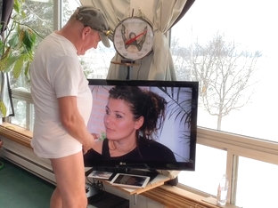 Cute cumm coax Chantal!