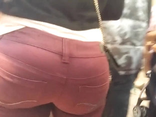 Candid Pawg In Jeans