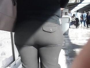 Mature Ass 30  (lycra)