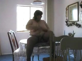 Amazing Fingering, Mature xxx scene