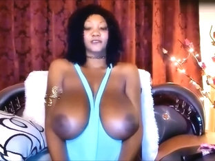 Big Tits Webcam Of Ebony Beauty