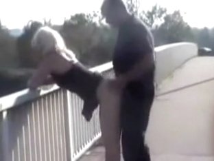 Shamless amateur couple doing it in public