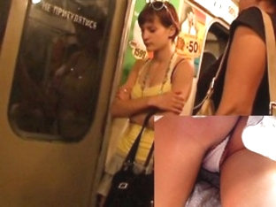 Upskirt Filmed In Subway