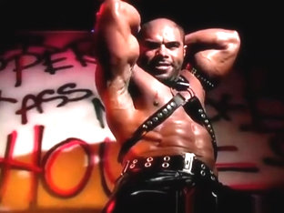 Muscle Worship - BEAST