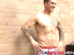 Monty Memphis - UKNakedMen