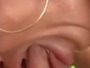 Hot brunettes go unfathomable