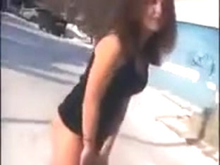 Drunk Teen Presents Her Ass In Public