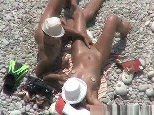 Nudist Woman Fingered At Beach