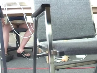 Student Woman Bare Pussy In A Library Computer Room Spy Video