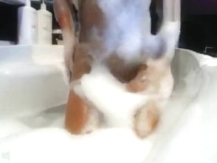 Innocentdoll_: blonde in the tub