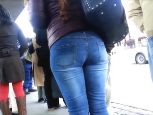 Ass Waiting For The 108 Bus!!!