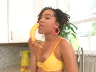 Wet And Squelching Pussy Of Darksome Babe Acquires Pounded