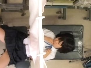 Teen Gal From Japan Got Her Slit Fingered At A Clinic