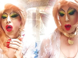 sissy niclo sexy makeup & smoking