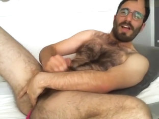 Hairy Turkish daddy enjoy ass play