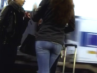 Candid - Hot Babe Great Ass In Tight Jeans And Boots