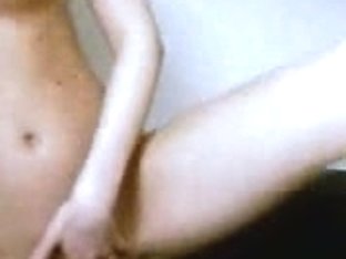 Insatiable Babe Showed Us How To Masturbate Without A Dildo