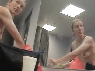 Girl In Changing Room Spied Naked In Front Of The Mirror