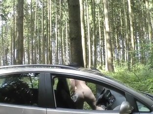 Bigbooty-wife Fahrt Nackt Auto (mit Pisspause)