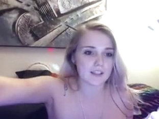 nice blonde girlcam play 111