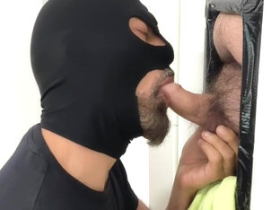 Hairy Bear offer me a beer!